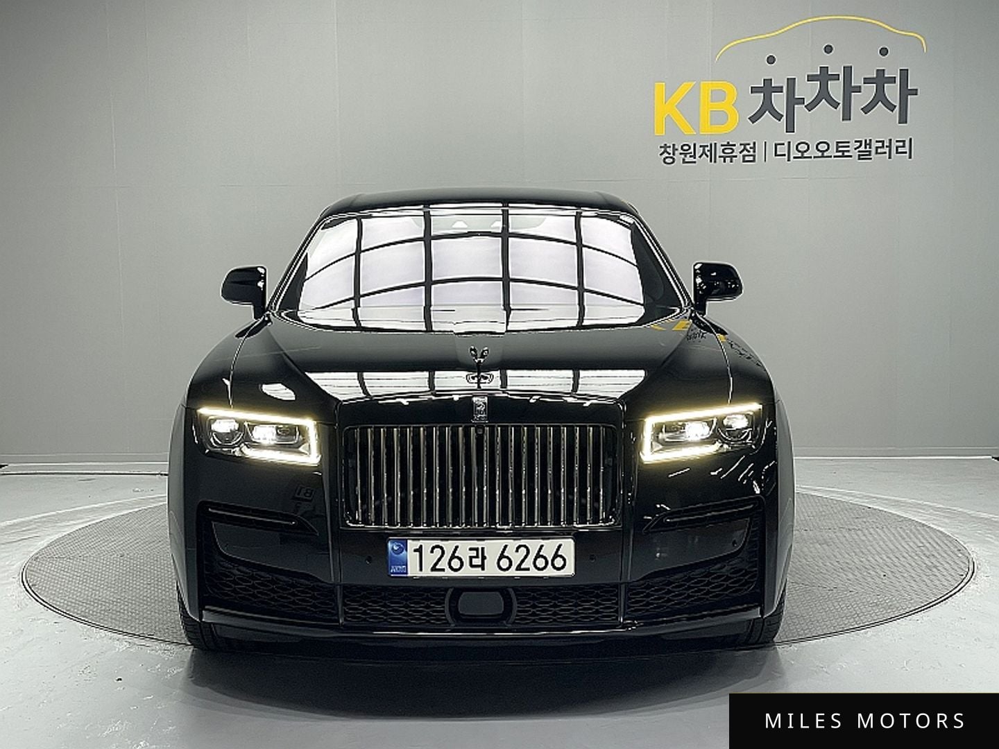 Rolls-Royce Ghost 2023 — миниатюра 3