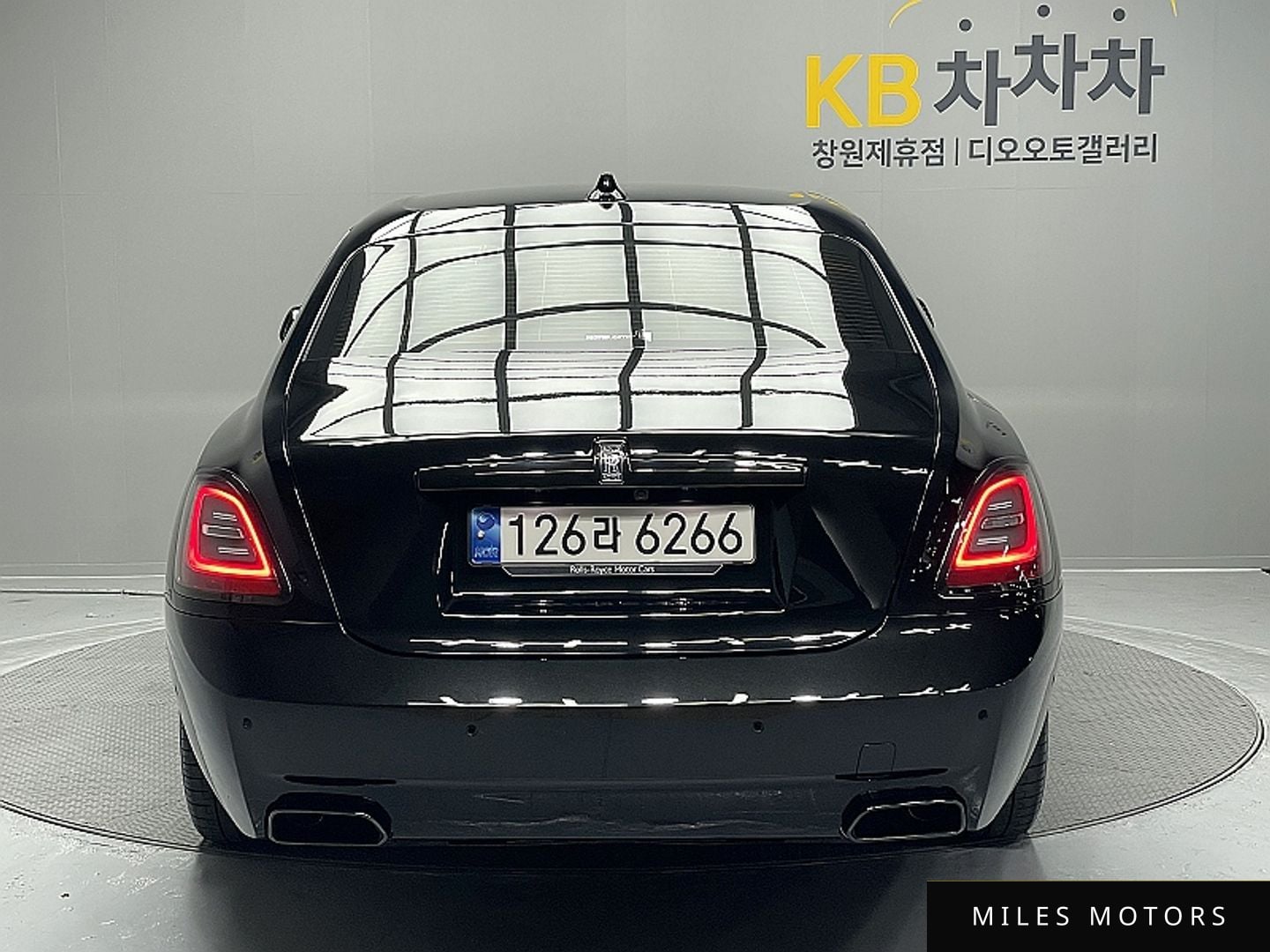 Rolls-Royce Ghost 2023 — миниатюра 4