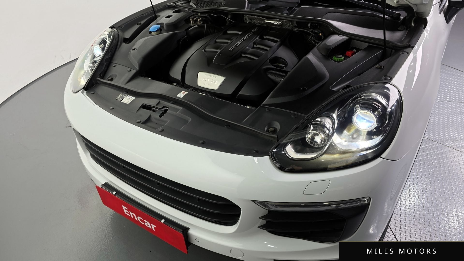 Porsche Cayenne 2015 — миниатюра 6