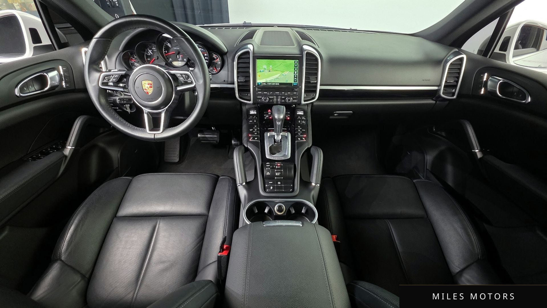 Porsche Cayenne 2015 — миниатюра 7