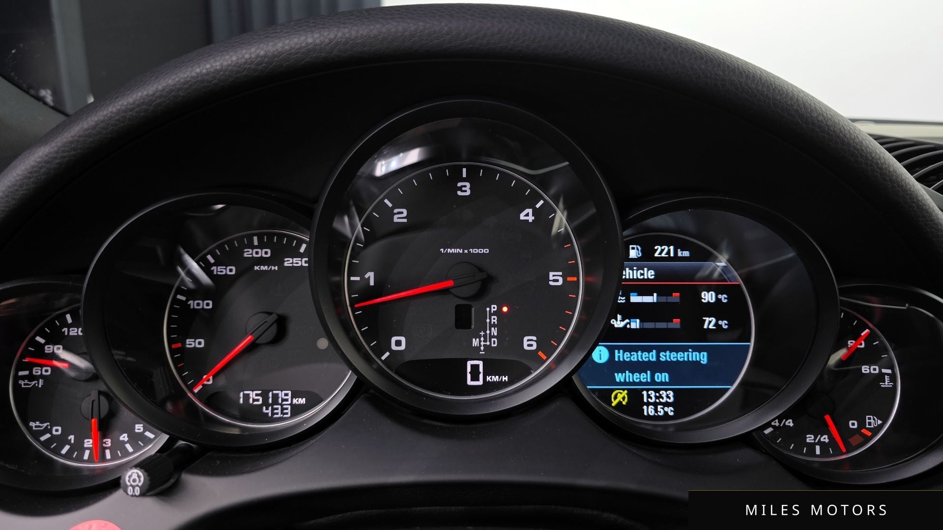 Porsche Cayenne 2015 — миниатюра 8