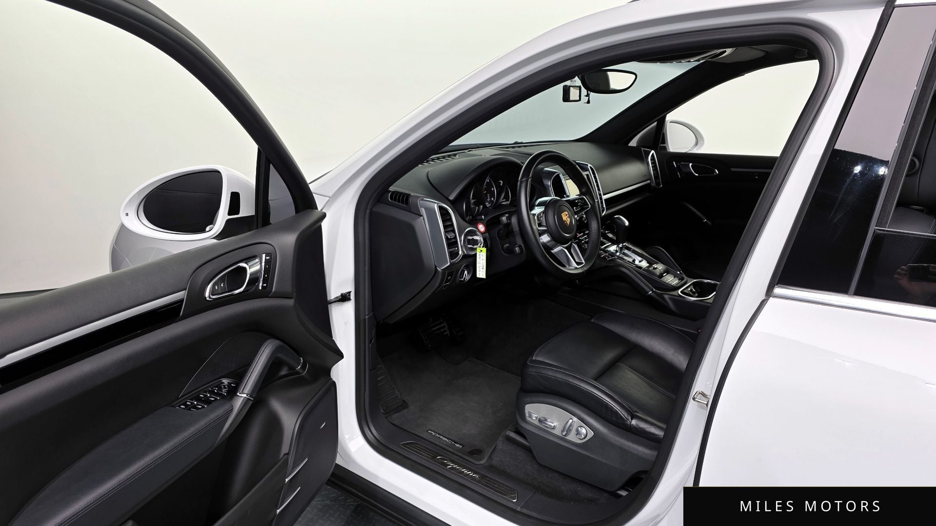 Porsche Cayenne 2015 — миниатюра 10