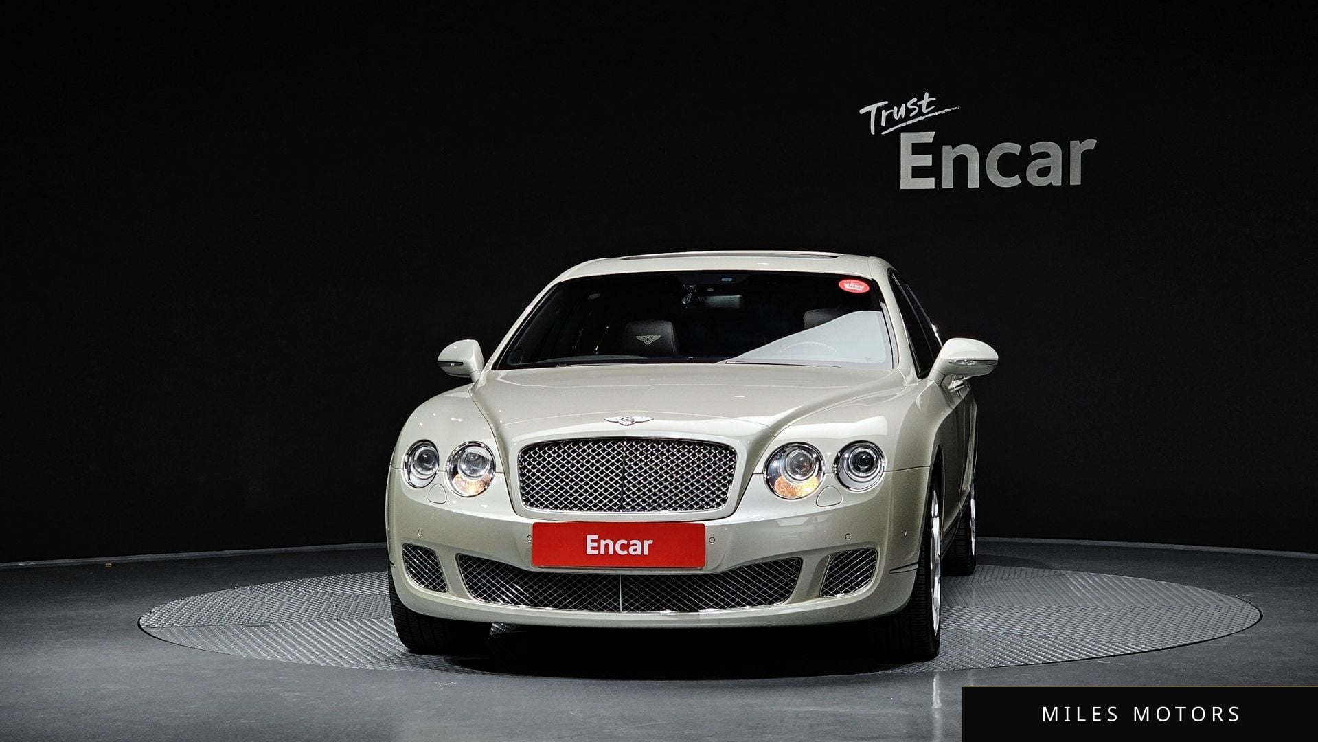 Bentley 플라잉스퍼 2011 — миниатюра 3