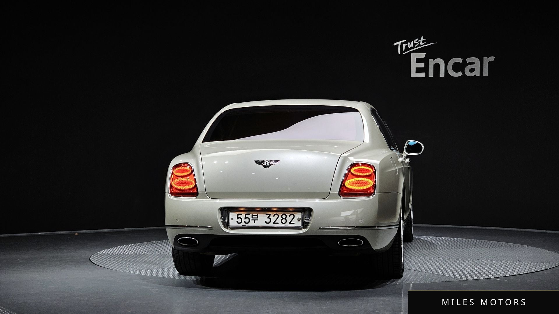 Bentley 플라잉스퍼 2011 — миниатюра 4