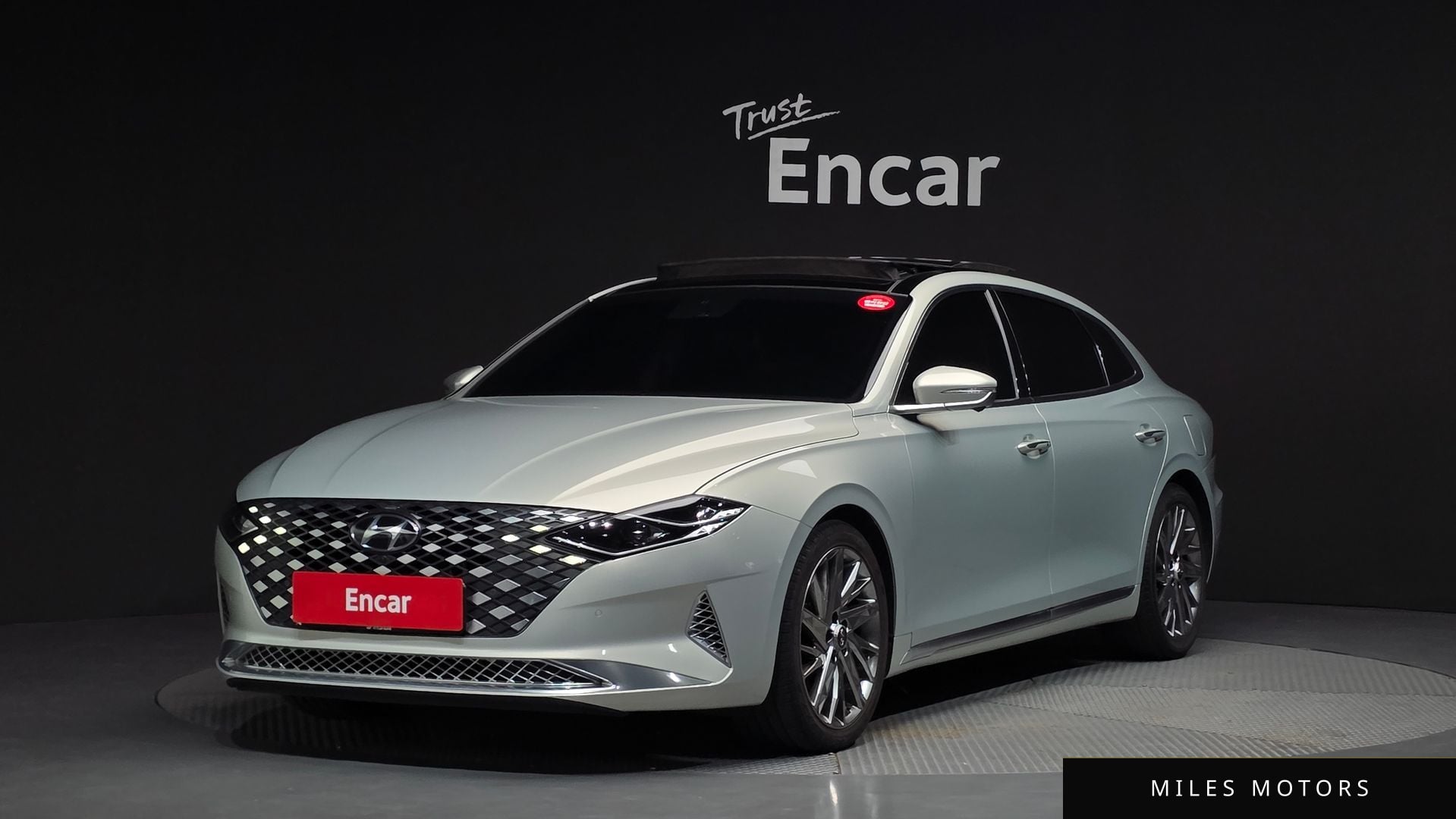 Hyundai Grandeur 2020 — фото 1 из 12