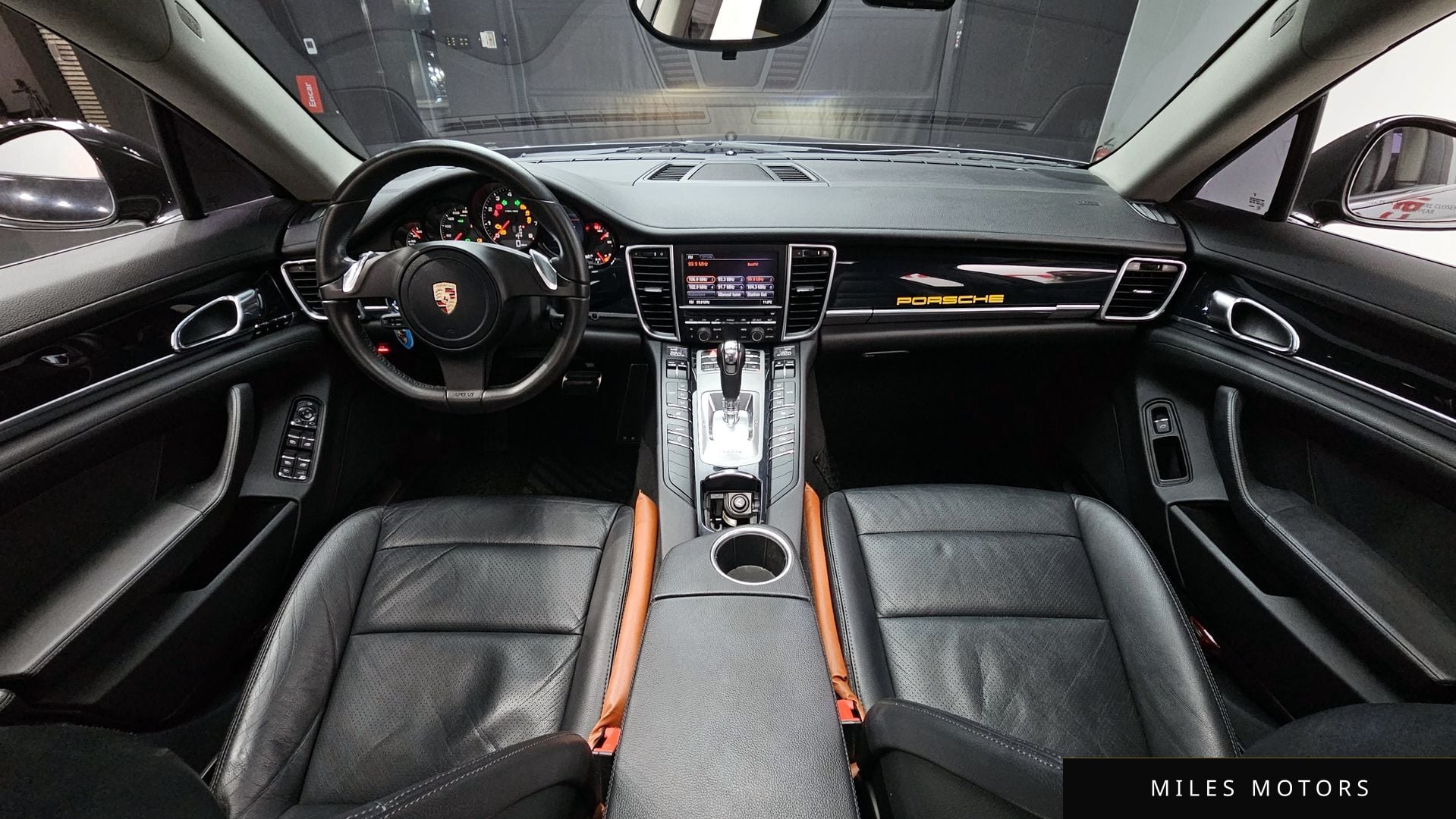 Porsche Panamera 2011 — миниатюра 7