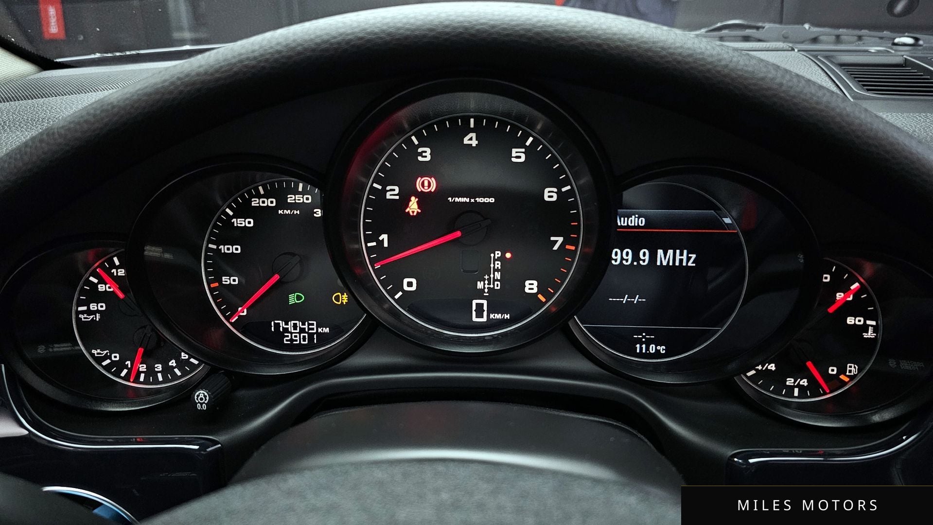 Porsche Panamera 2011 — миниатюра 8