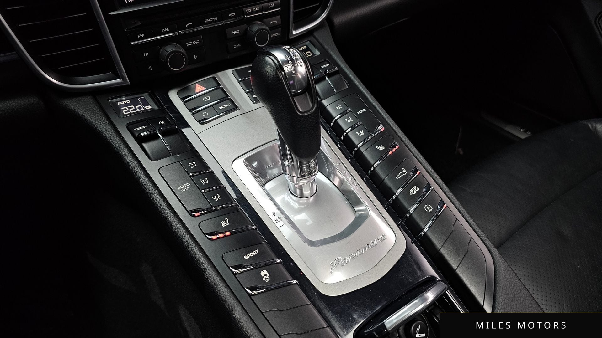 Porsche Panamera 2011 — миниатюра 9