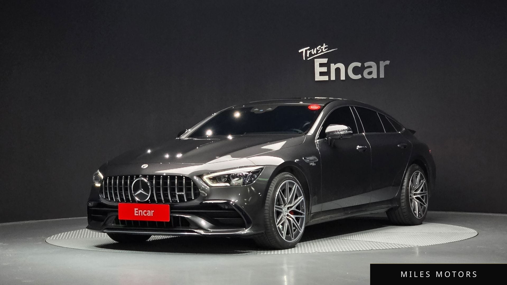 Mercedes-Benz AMG GT 2023 — фото 1 из 12