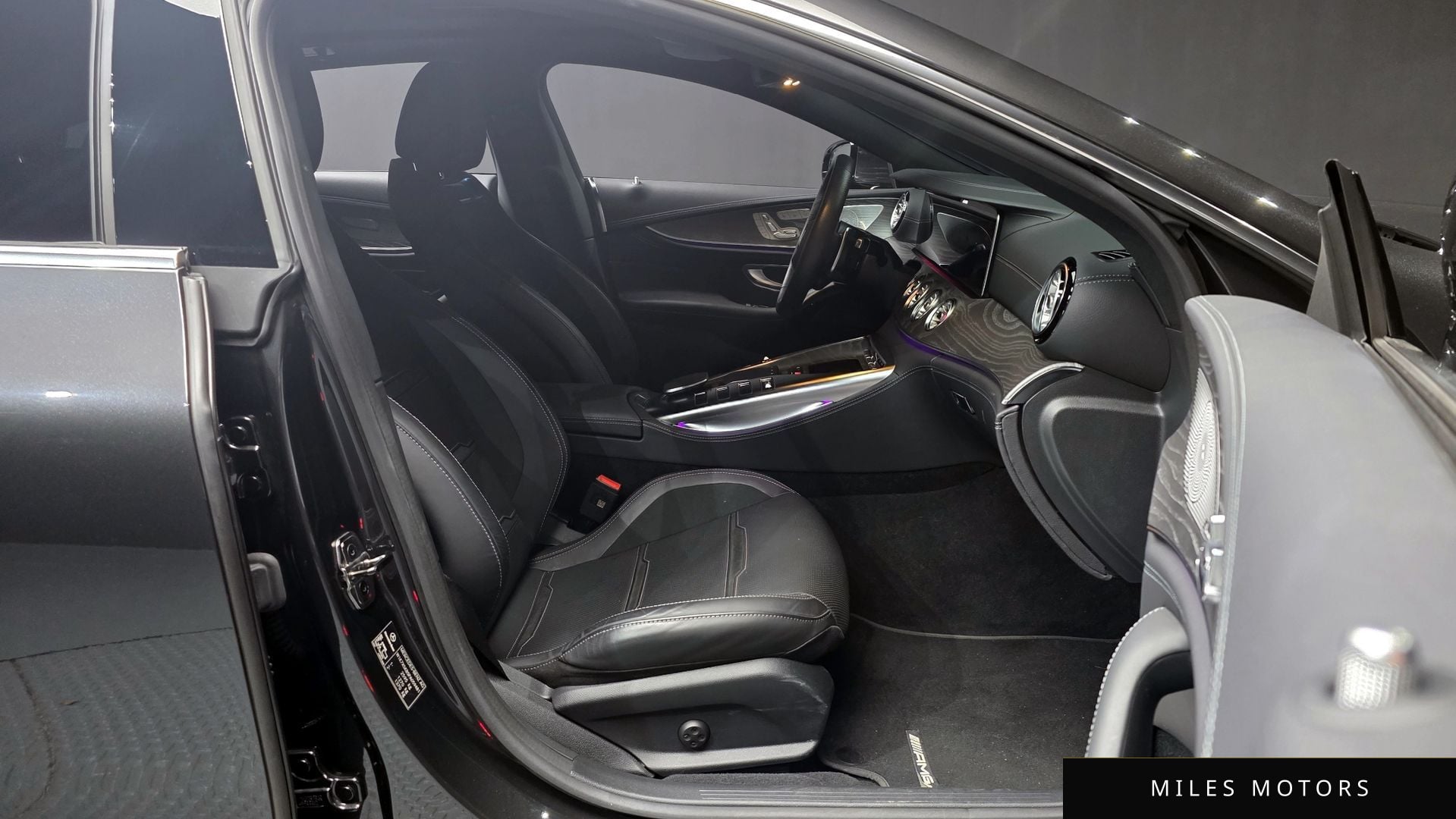 Mercedes-Benz AMG GT 2023 — миниатюра 11