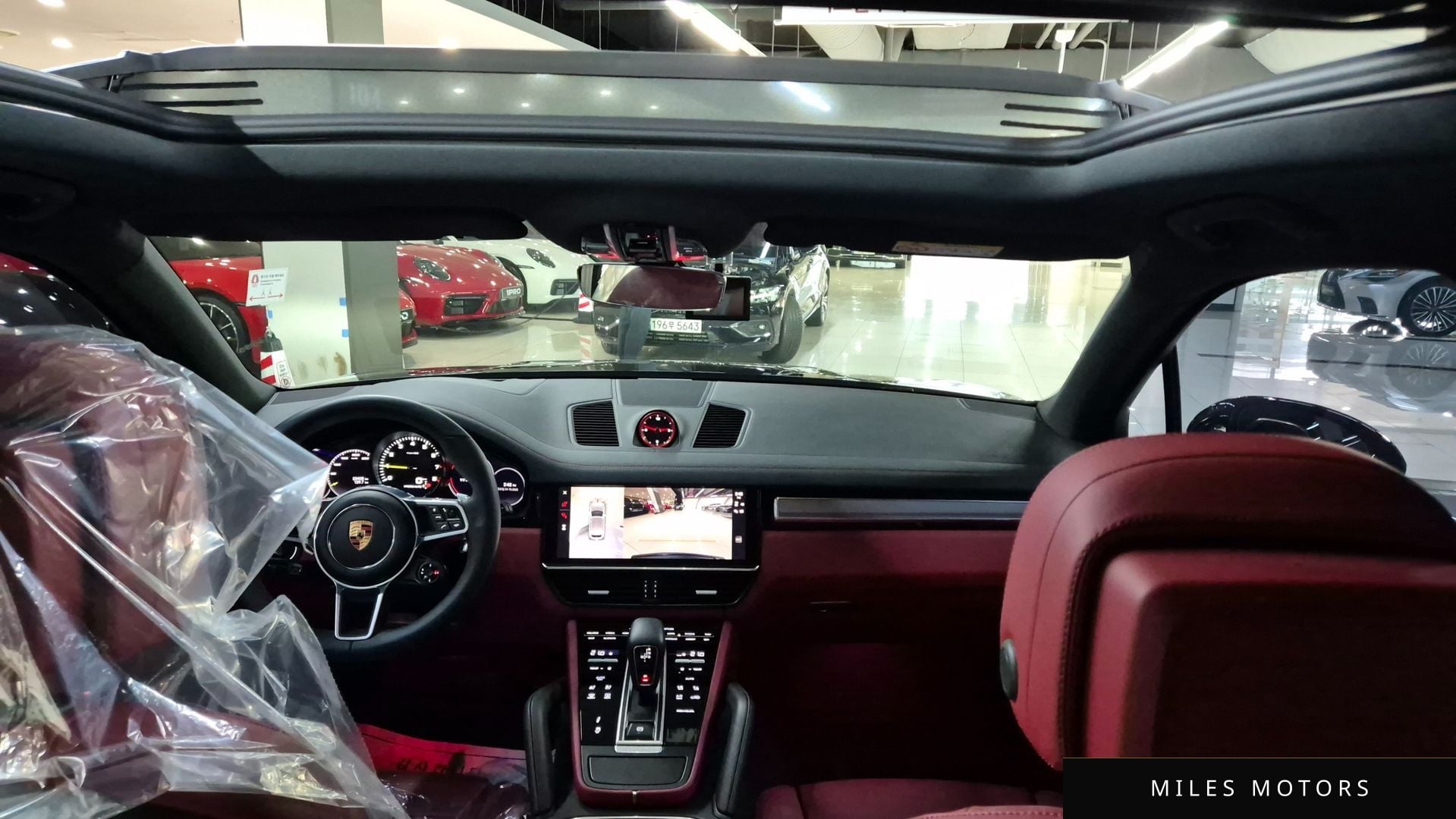 Porsche Cayenne 2023 — миниатюра 7