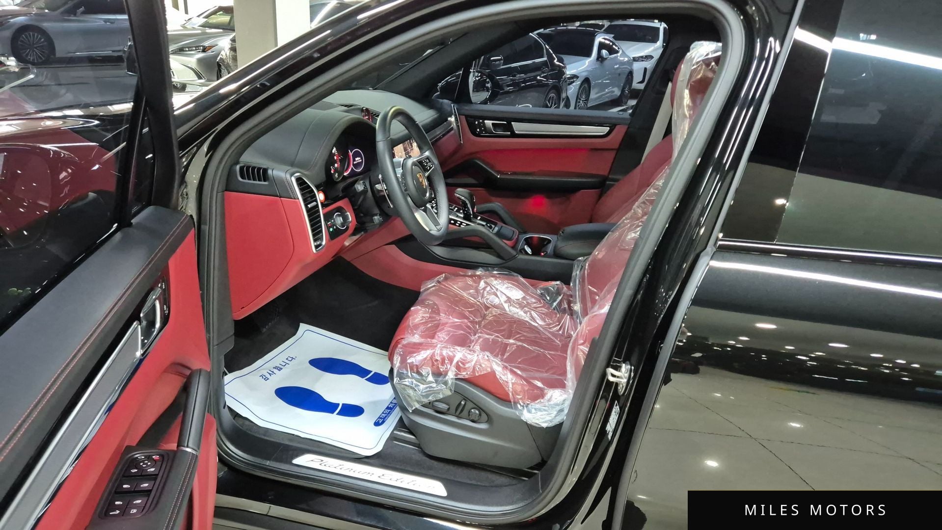Porsche Cayenne 2023 — миниатюра 8