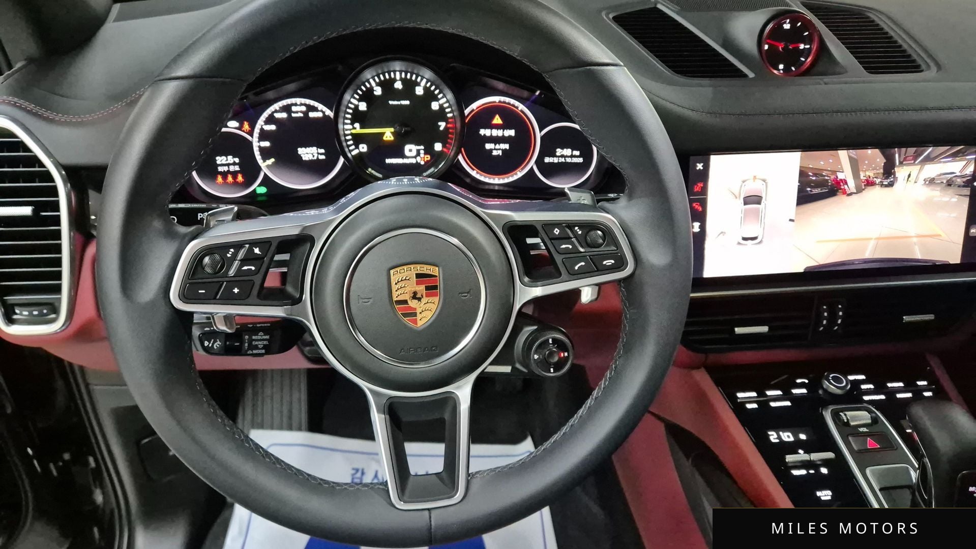 Porsche Cayenne 2023 — миниатюра 10