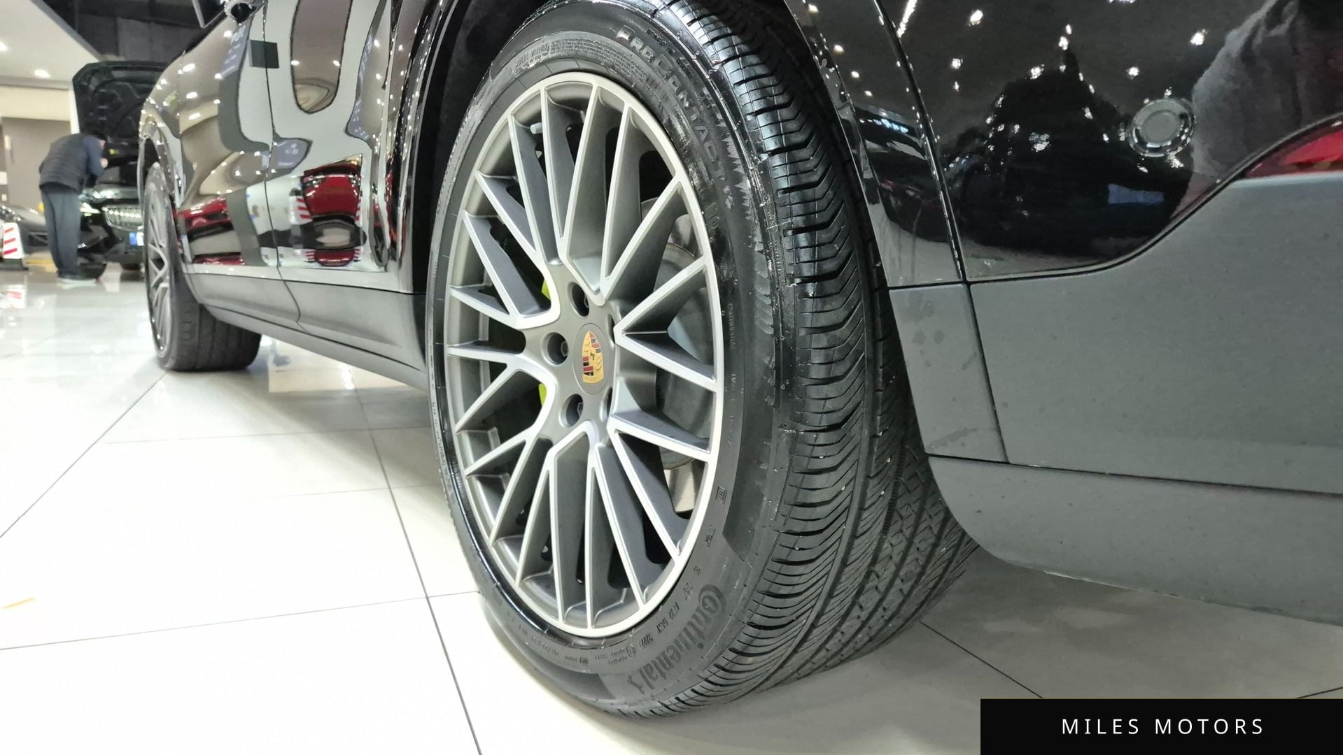 Porsche Cayenne 2023 — миниатюра 20