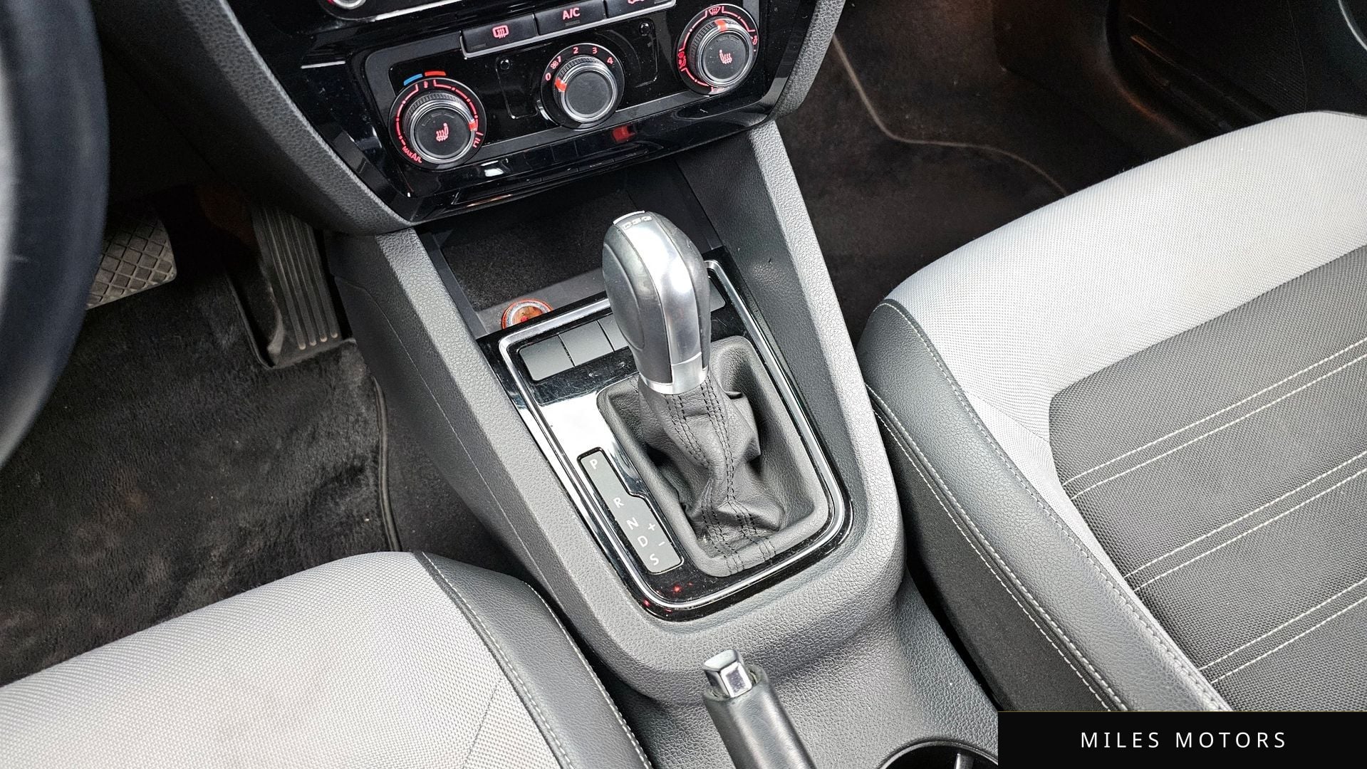Volkswagen 제타 2015 — миниатюра 9