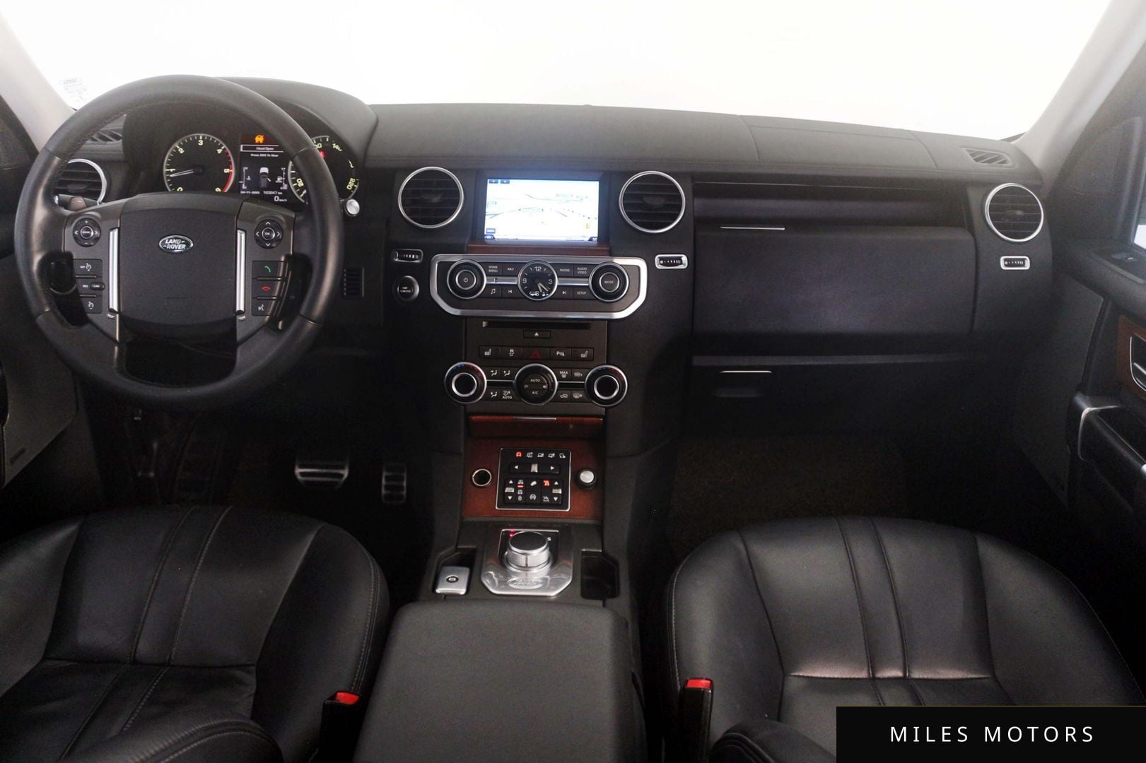 Land Rover Discovery 2016 — миниатюра 2