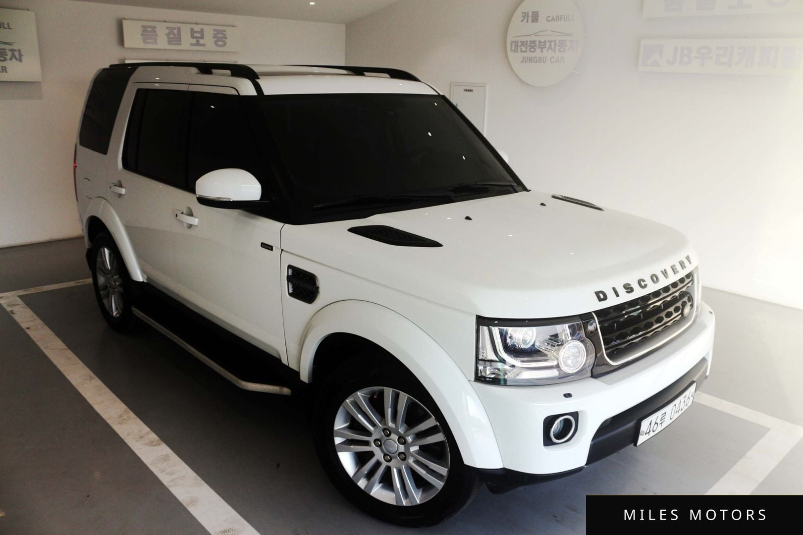 Land Rover Discovery 2016 — миниатюра 12