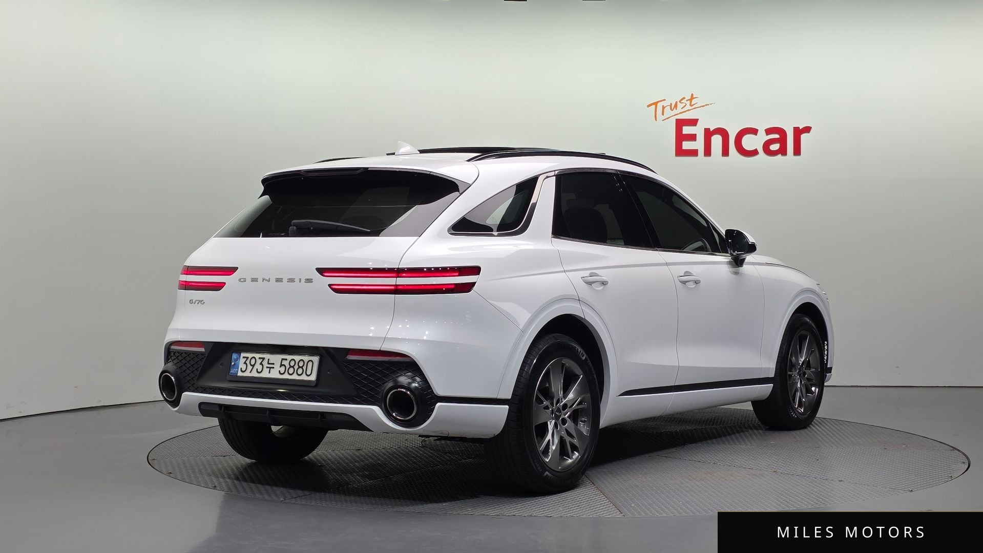 Genesis GV70 2022 — миниатюра 2