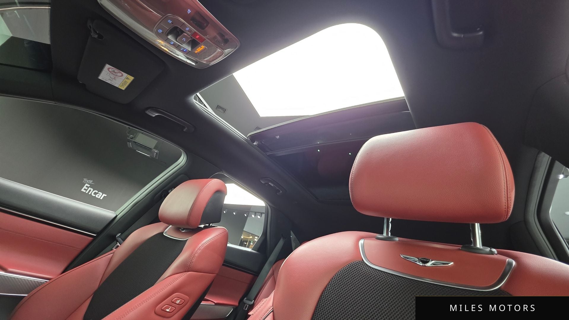 Genesis GV70 2022 — миниатюра 12
