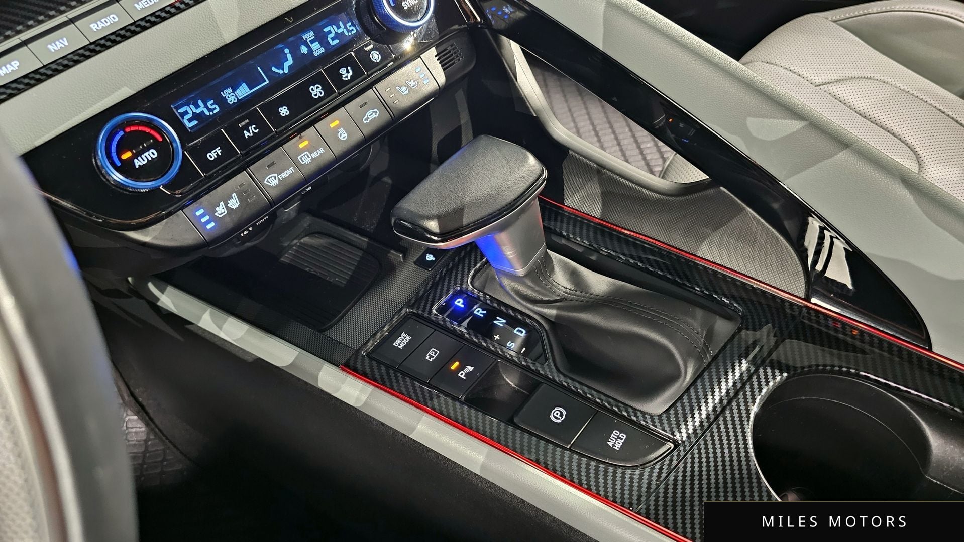 Hyundai AVANTE 2024 — миниатюра 9