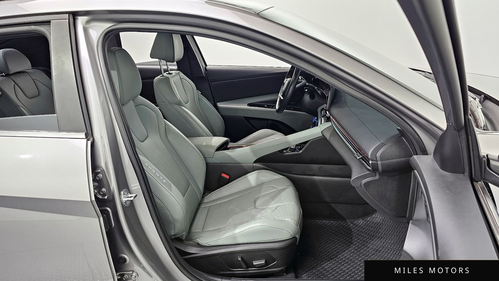 Hyundai AVANTE 2024 — миниатюра 12