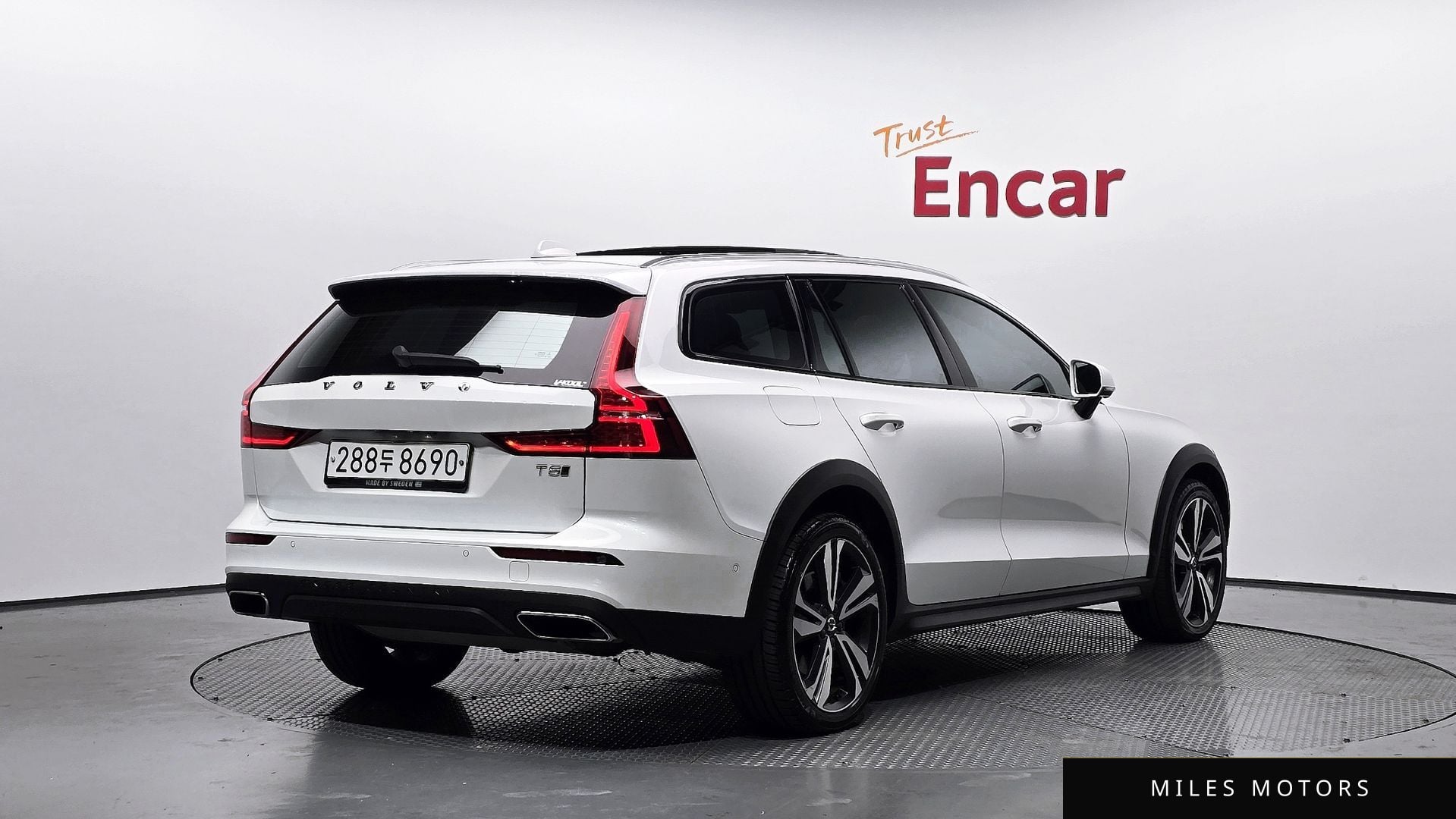 Volvo V60 2020 — миниатюра 2