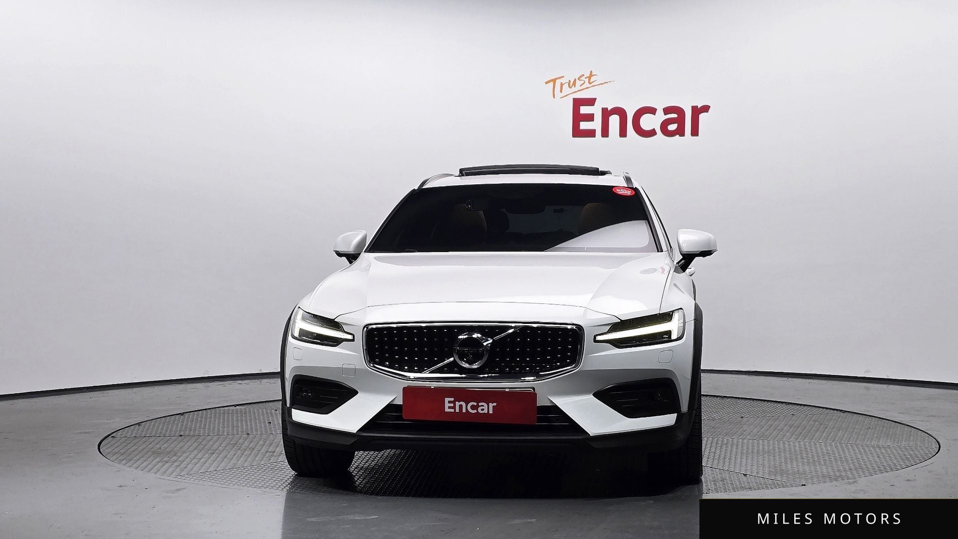 Volvo V60 2020 — миниатюра 3