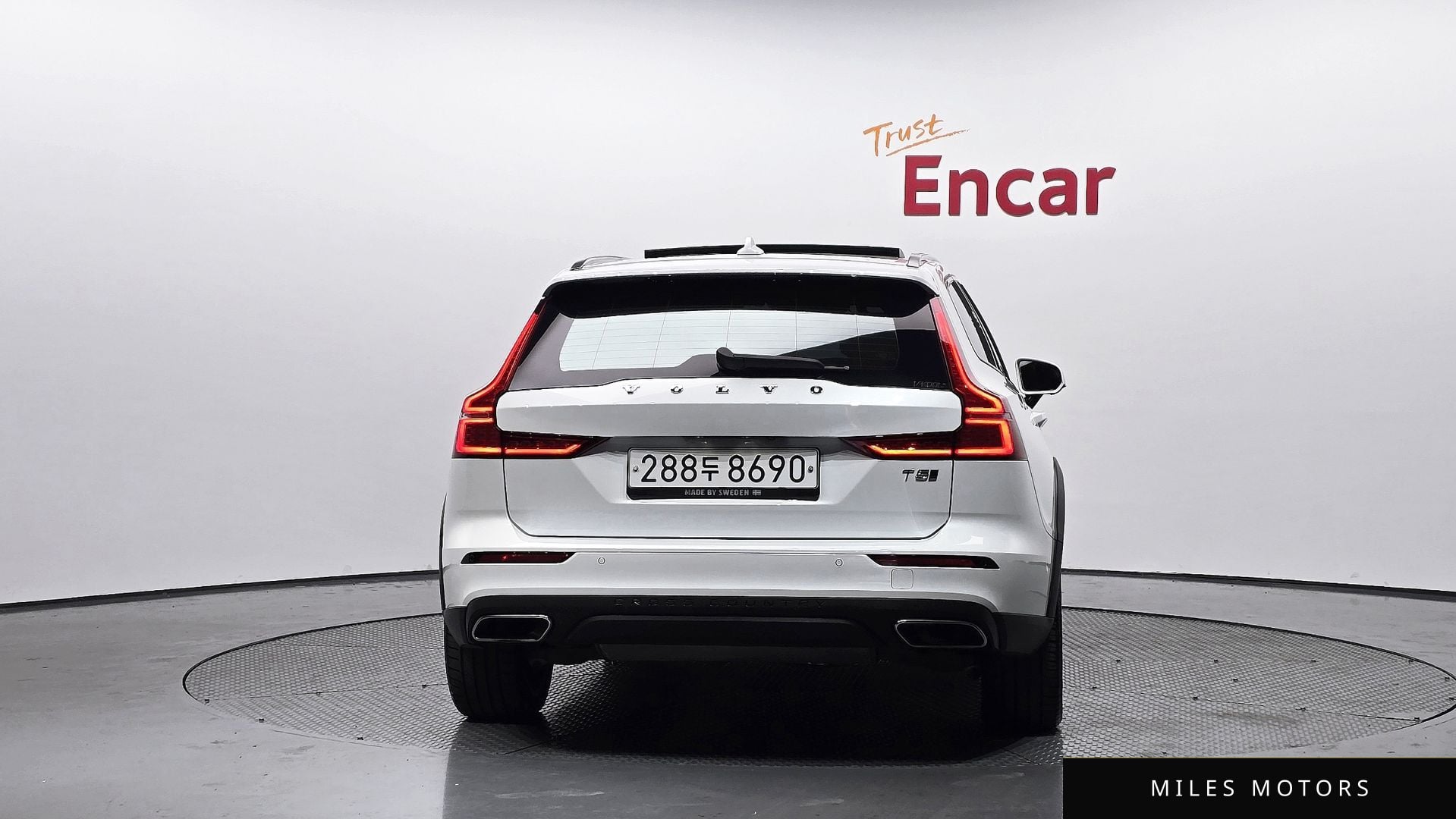 Volvo V60 2020 — миниатюра 4