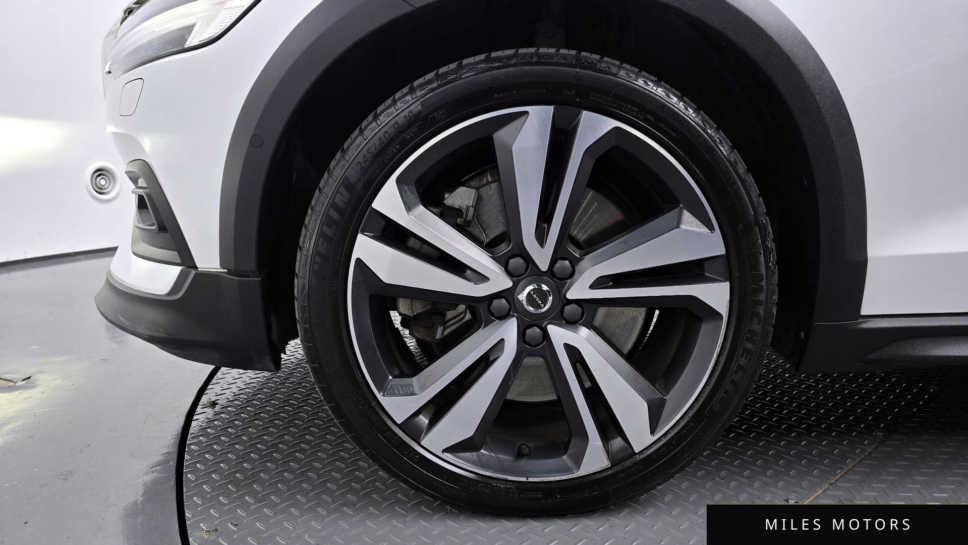 Volvo V60 2020 — миниатюра 5