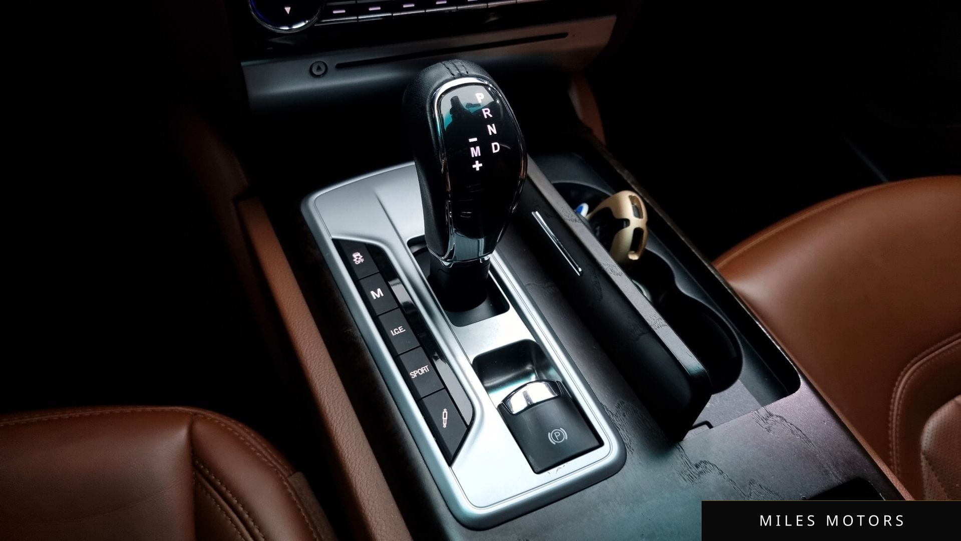 Maserati Quattroporte 2016 — миниатюра 9