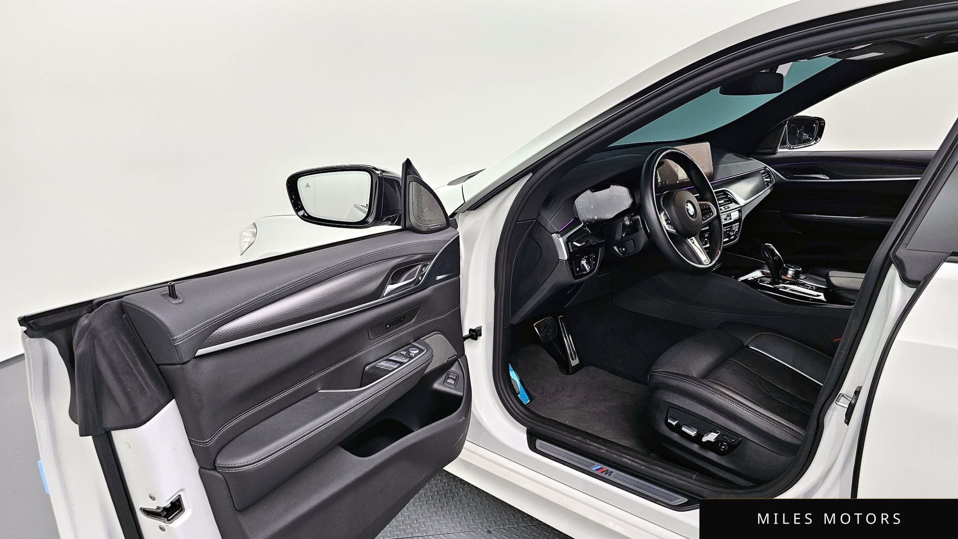 BMW 6 Series GT (G32) 2024 — миниатюра 10