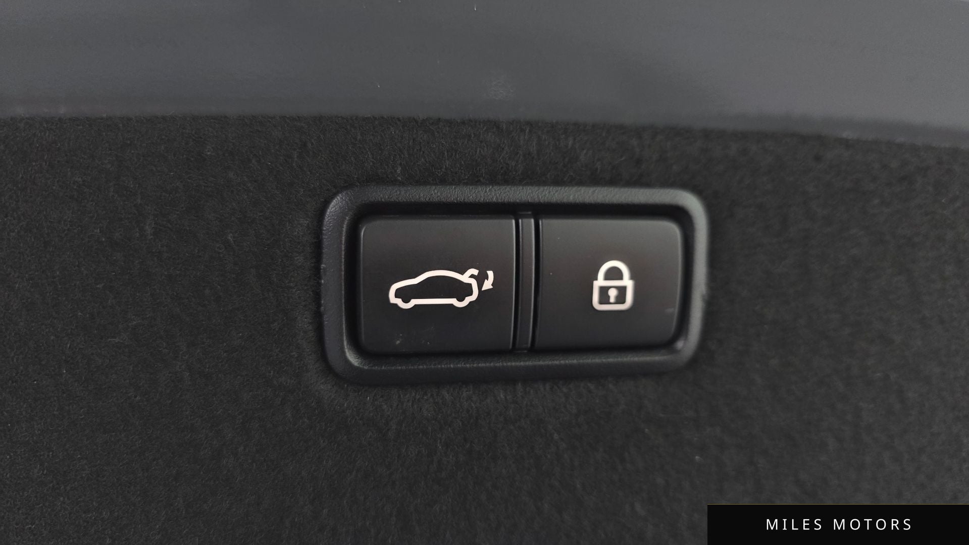 Genesis G80 2017 — миниатюра 19