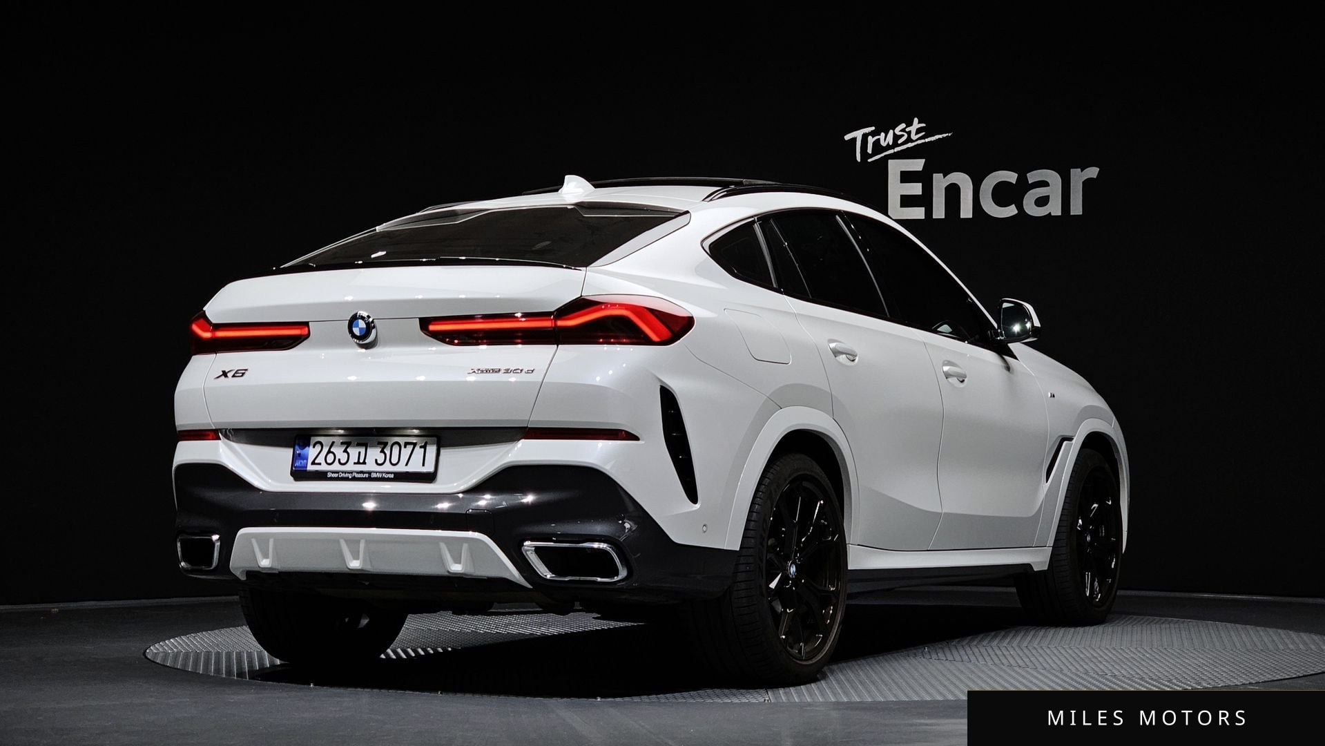 BMW X6 (G06) 2021 — миниатюра 2