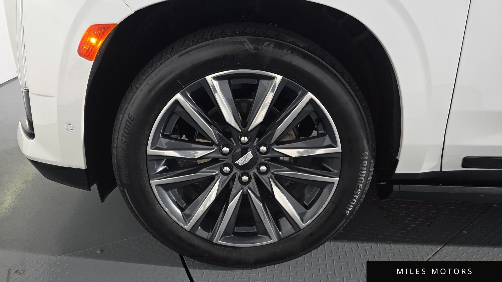 Cadillac Escalade 2023 — миниатюра 4