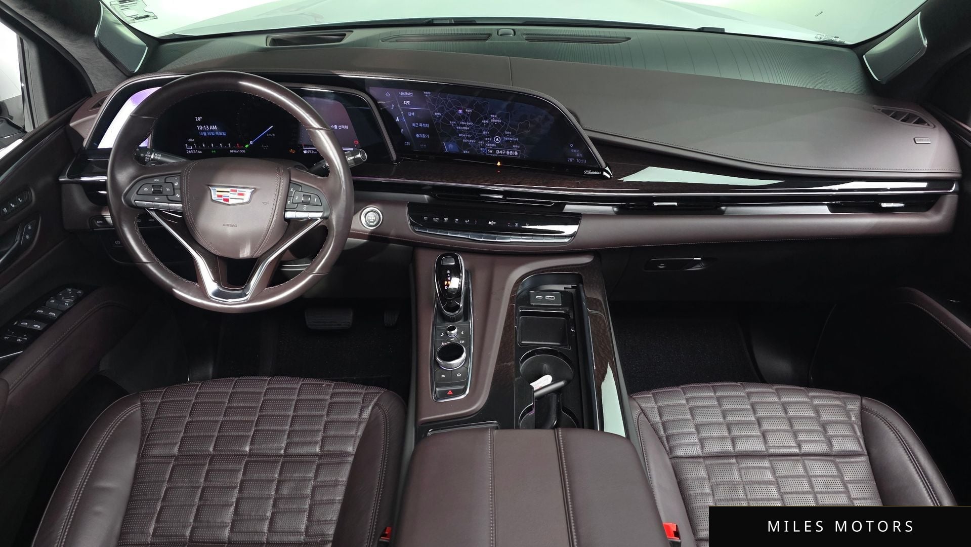 Cadillac Escalade 2023 — миниатюра 6