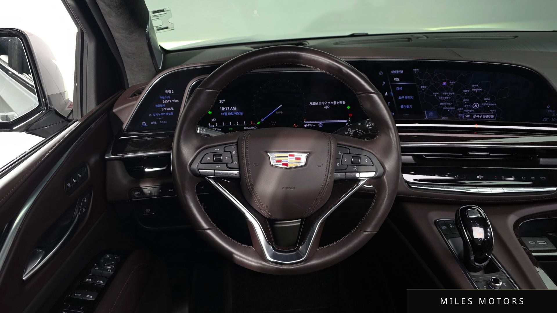 Cadillac Escalade 2023 — миниатюра 13