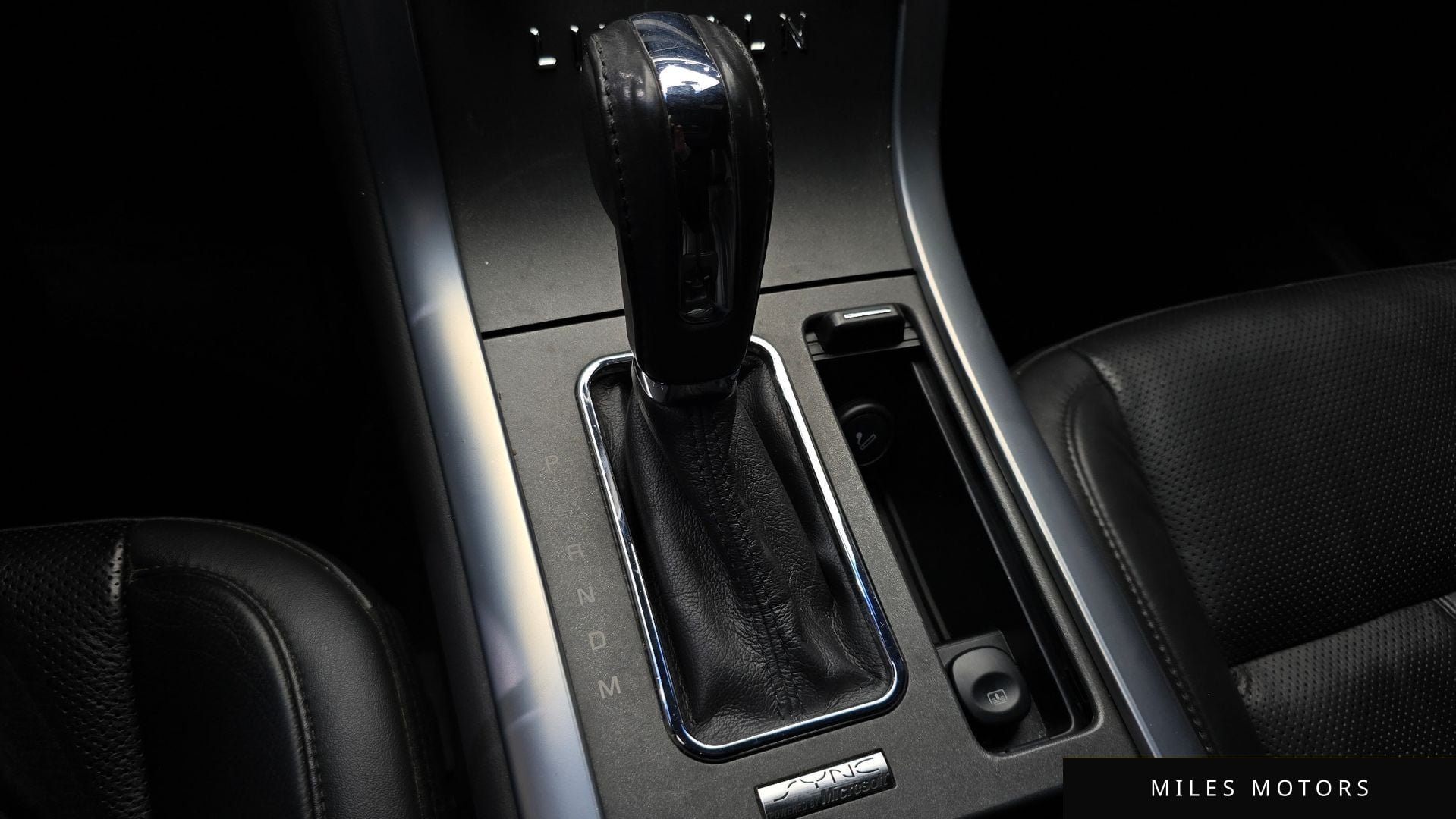 Lincoln MKS 2011 — миниатюра 9
