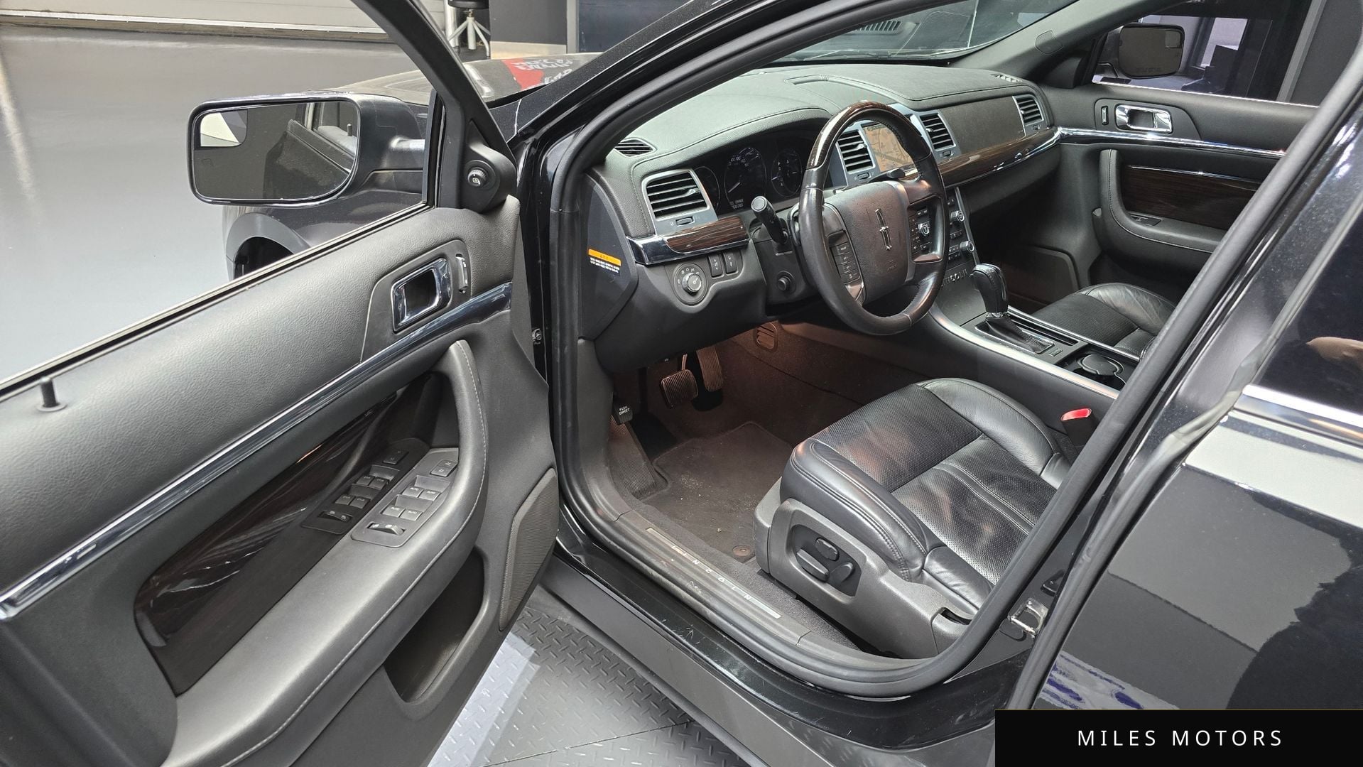 Lincoln MKS 2011 — миниатюра 11