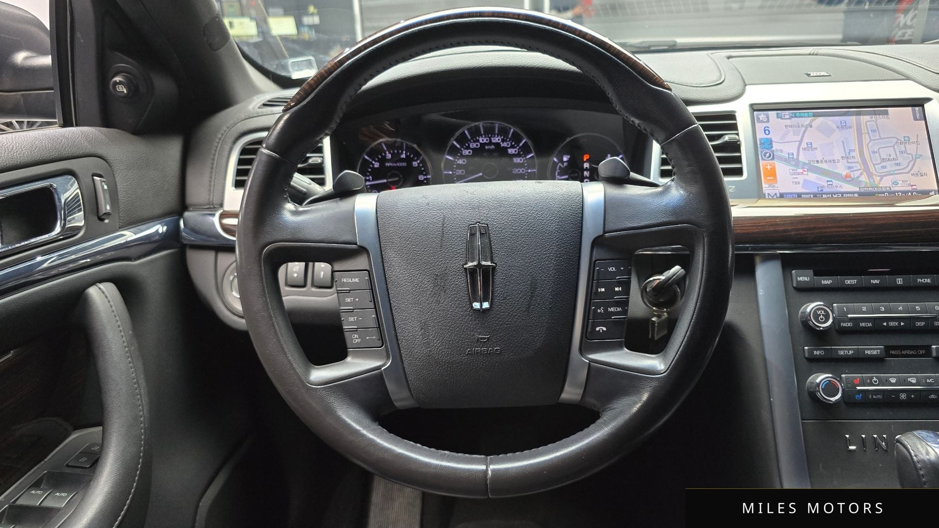 Lincoln MKS 2011 — миниатюра 14