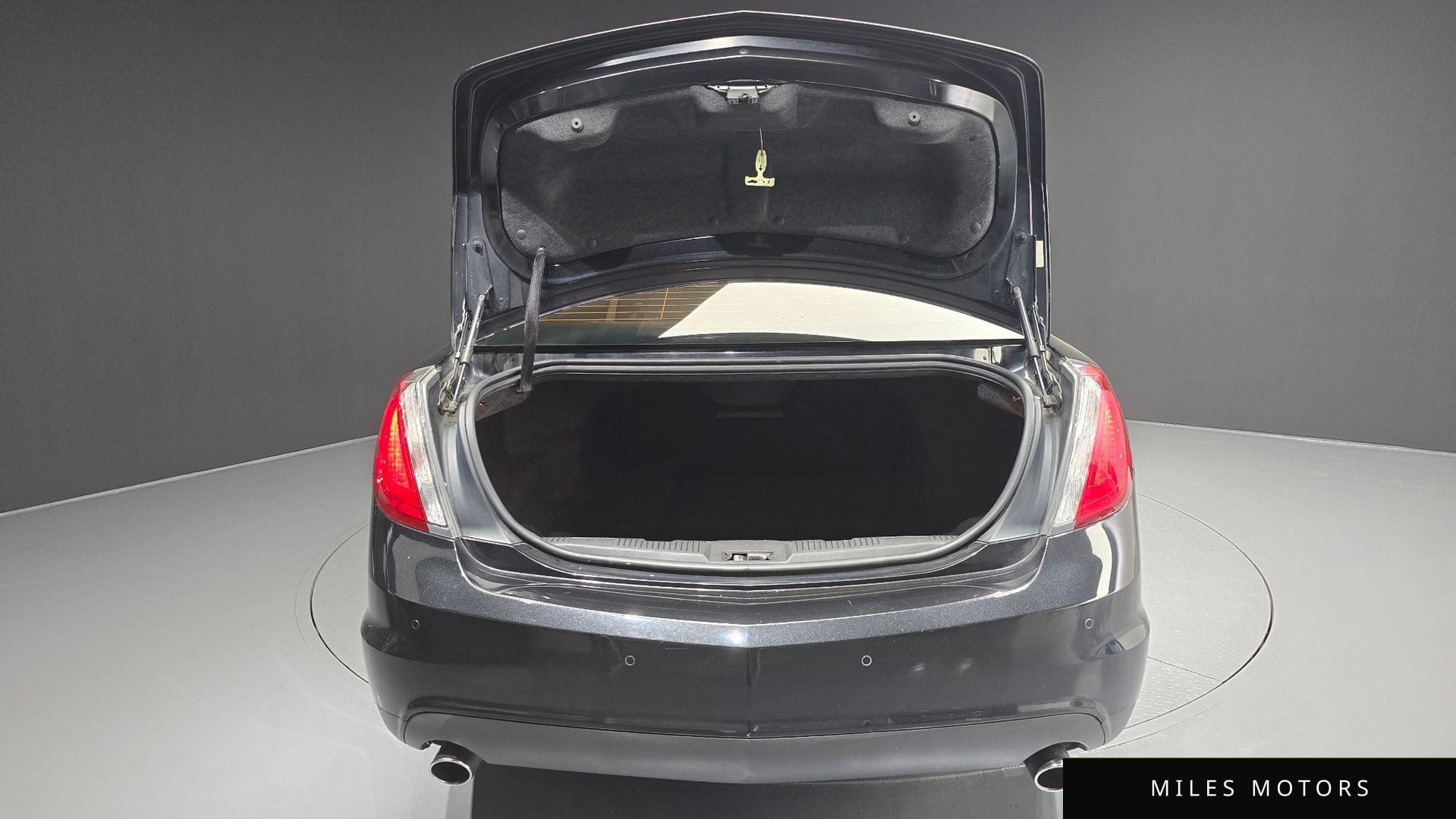 Lincoln MKS 2011 — миниатюра 20