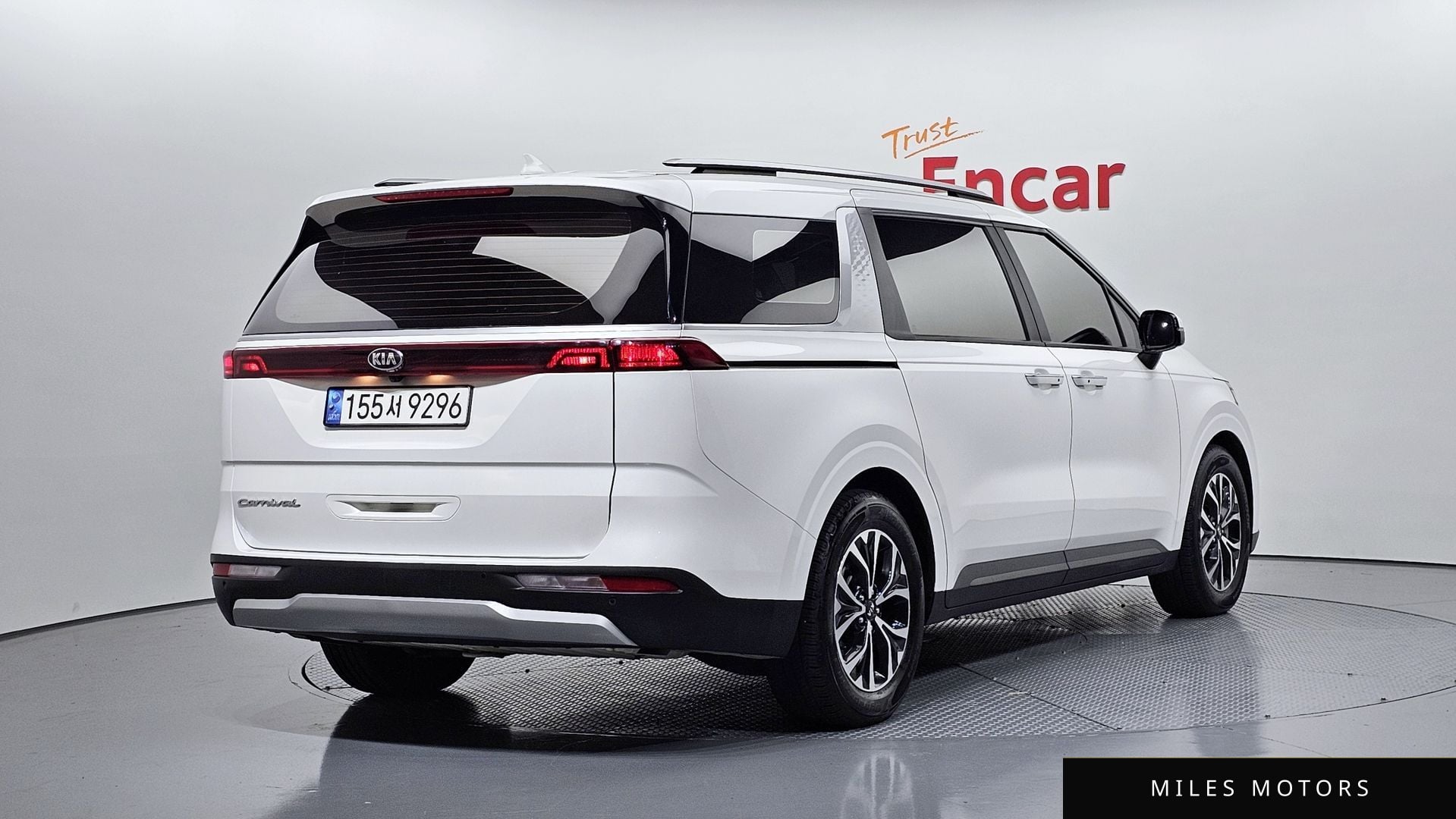 Kia Carnival 2021 — миниатюра 2