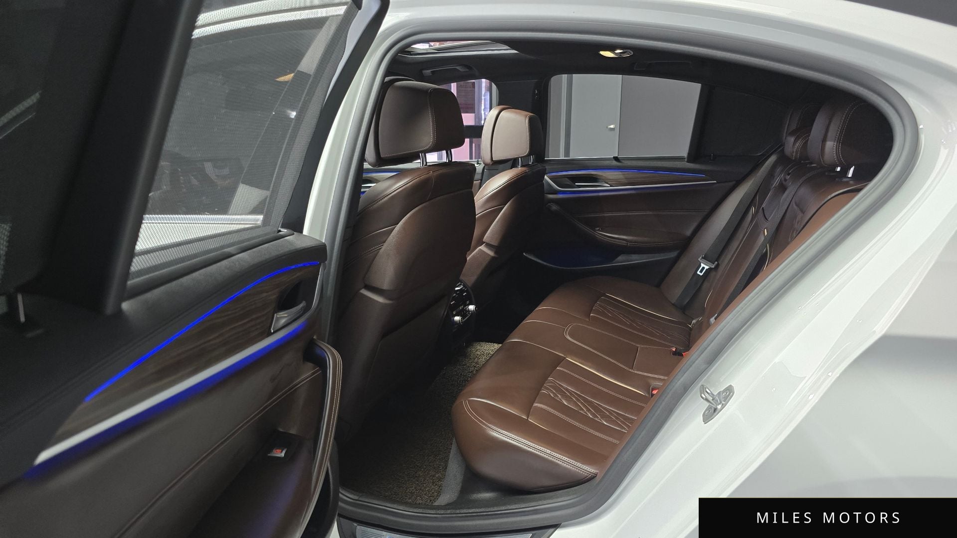 BMW 5 Series (G30) 2019 — миниатюра 12