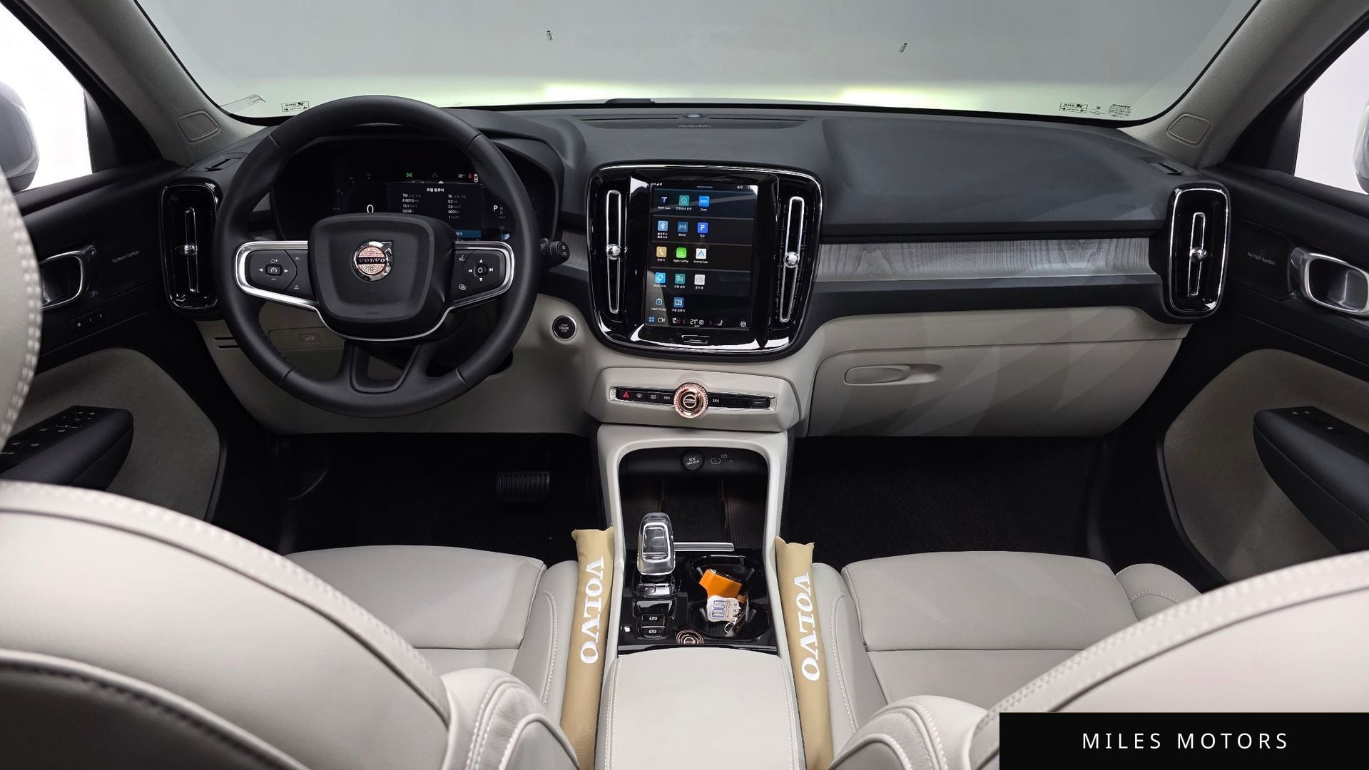 Volvo XC40 2025 — миниатюра 7