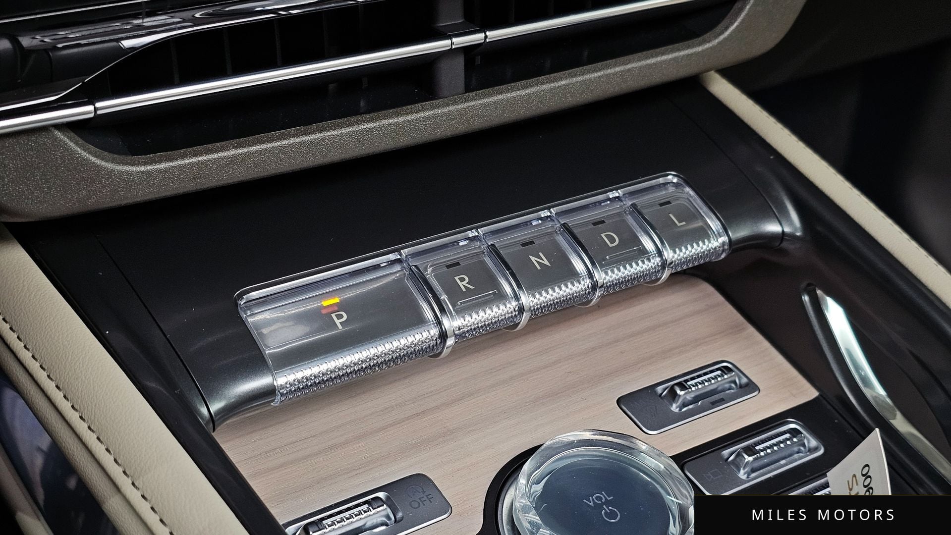 Lincoln Nautilus 2024 — миниатюра 9