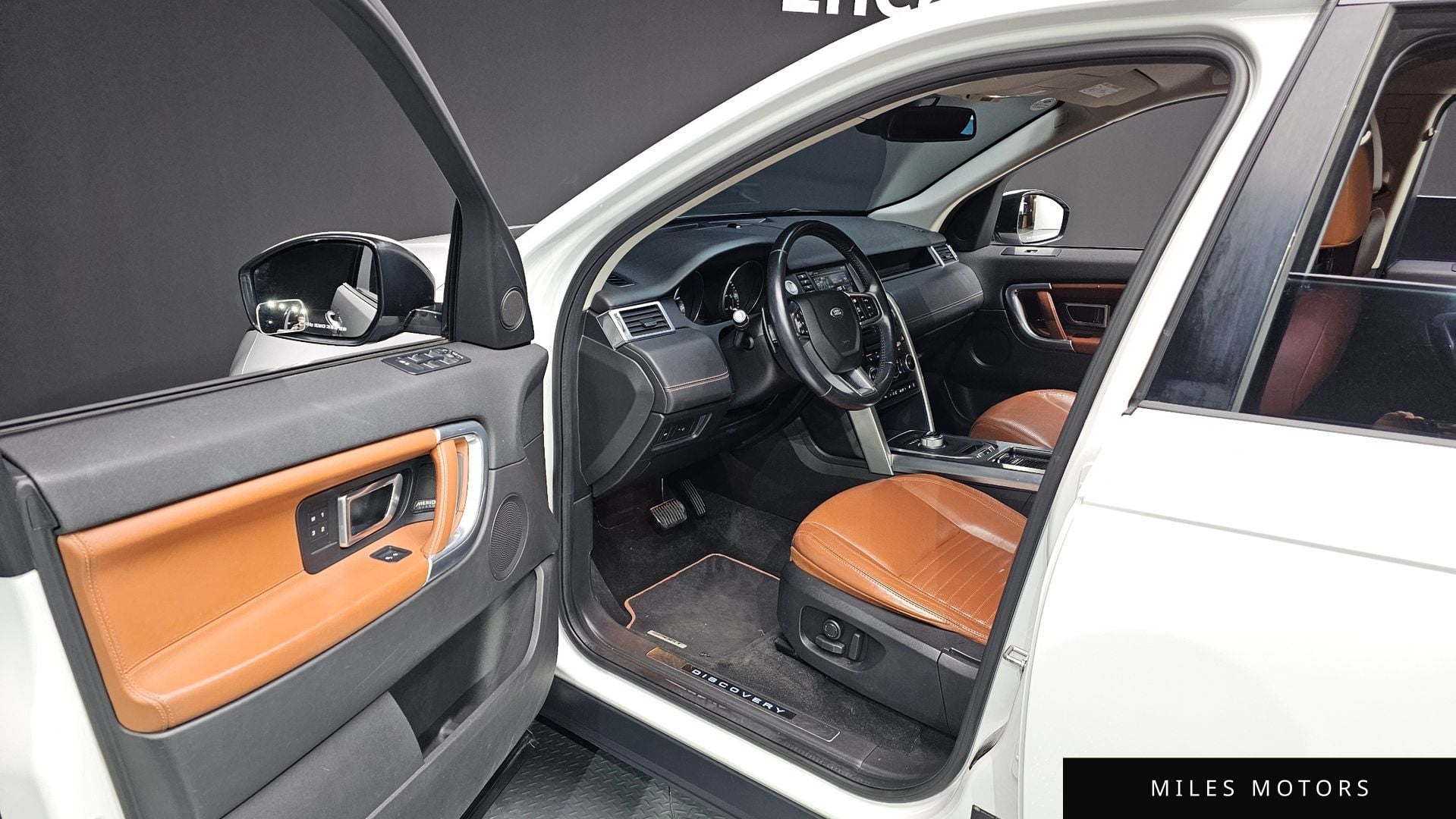 Land Rover Discovery Sport 2016 — миниатюра 10