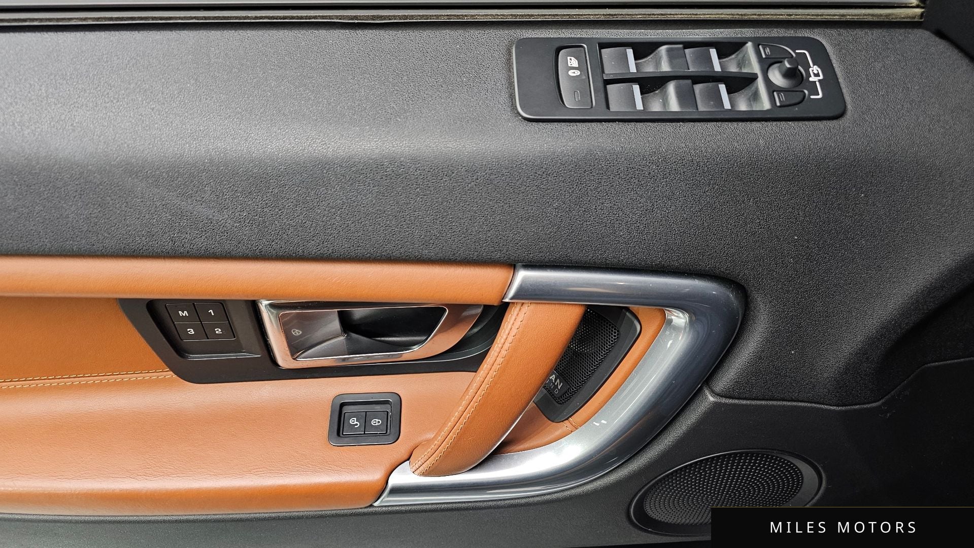 Land Rover Discovery Sport 2016 — миниатюра 12