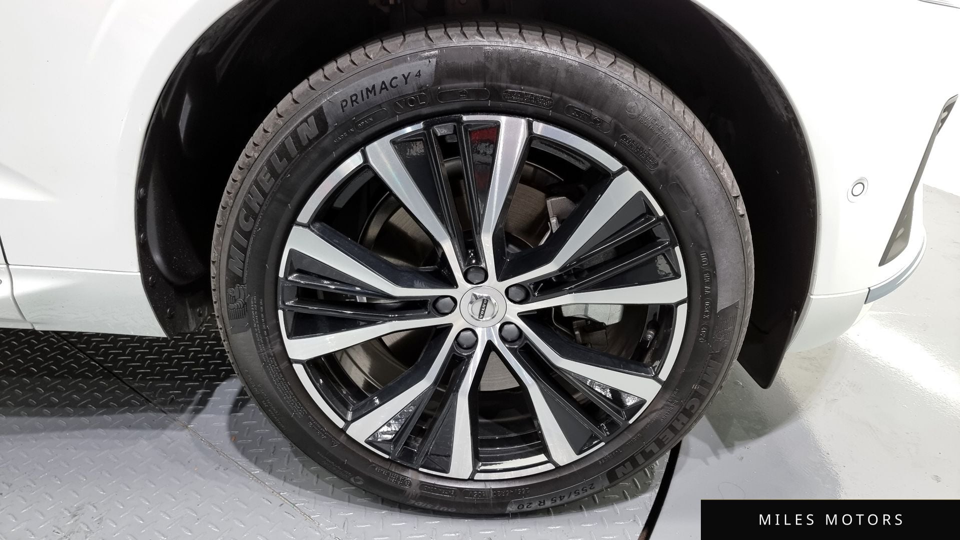 Volvo XC60 2025 — миниатюра 5