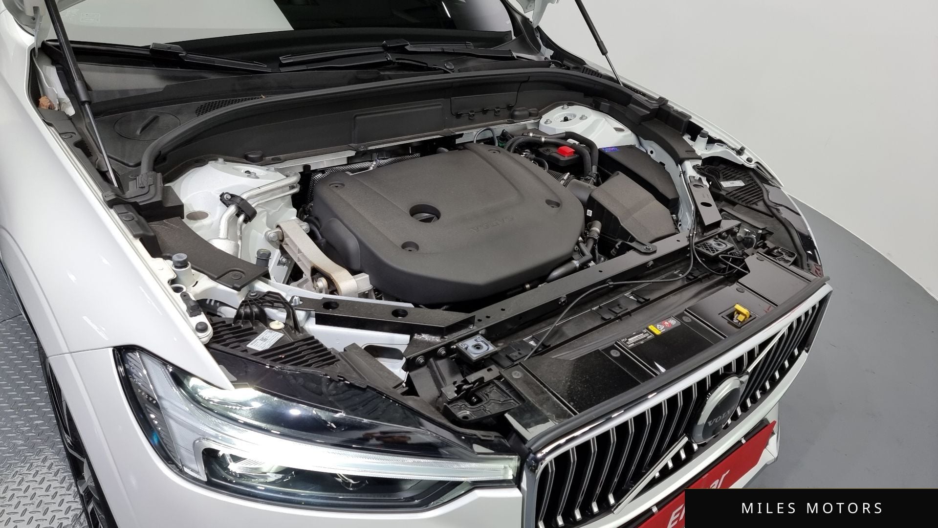 Volvo XC60 2025 — миниатюра 6