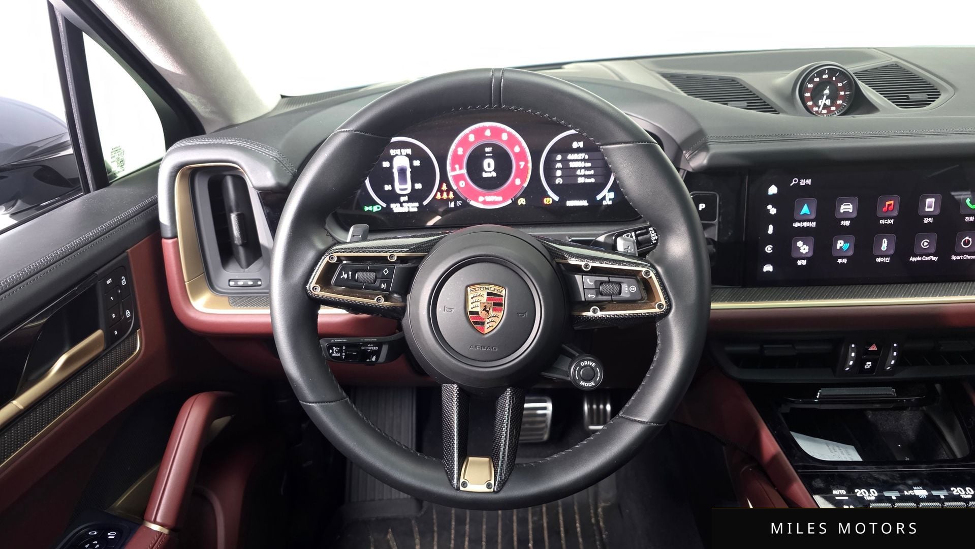 Porsche 카이엔 (PO536) 2025 — миниатюра 12