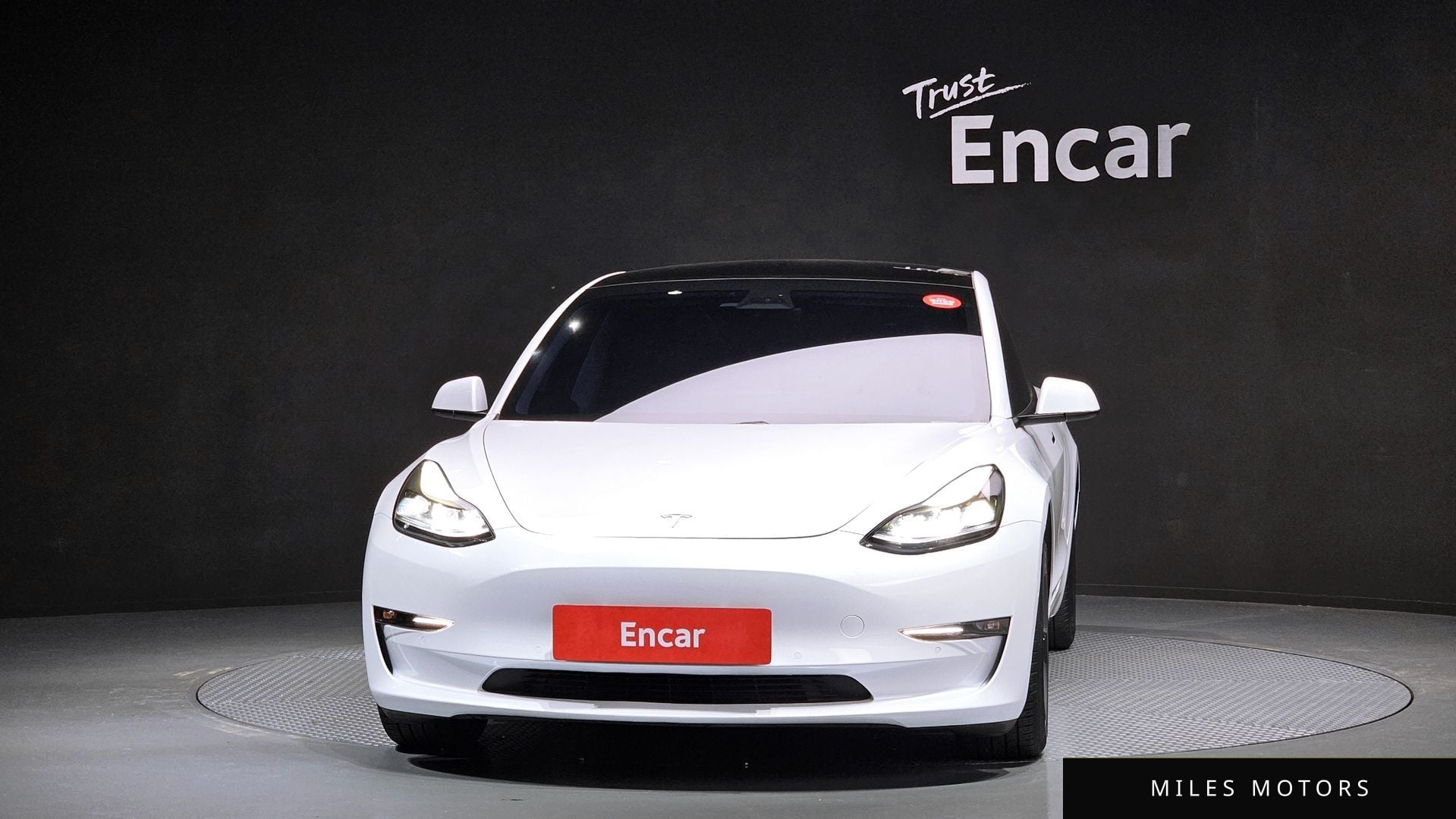 Tesla Model 3 2021 — миниатюра 3